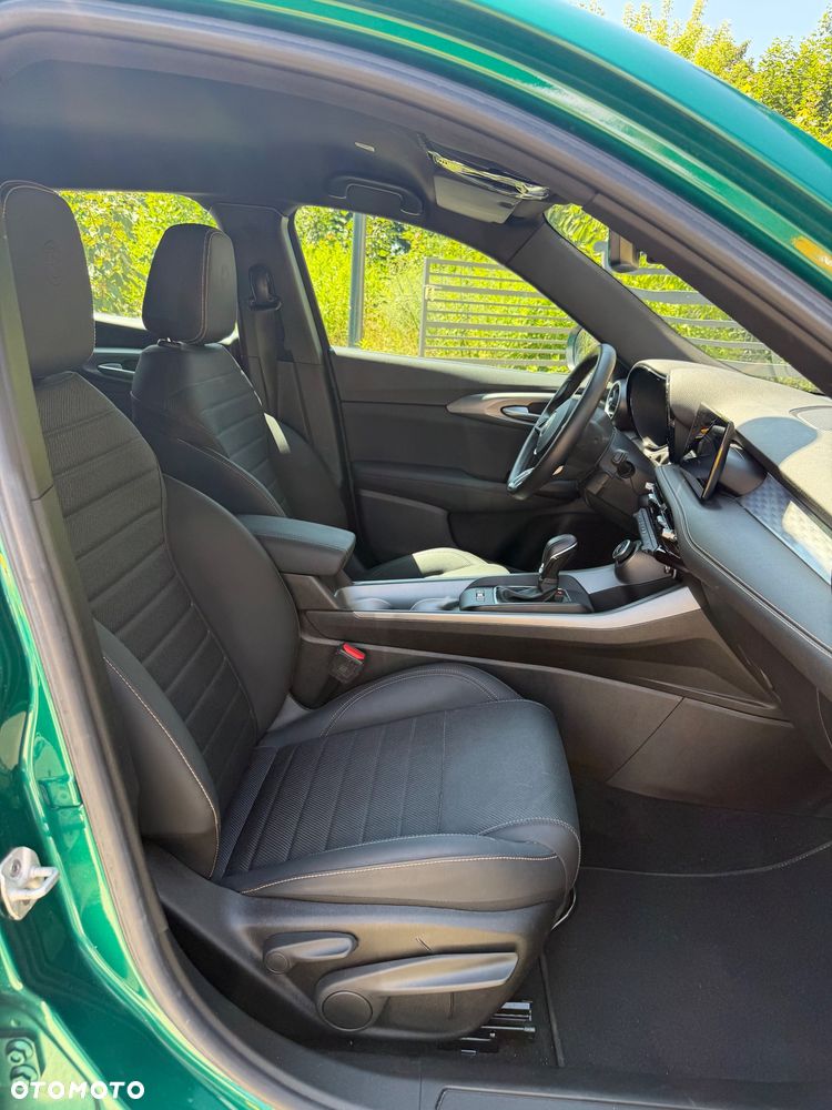 Alfa Romeo Tonale 1.5 T4 GSE mHEV Veloce DCT - 37