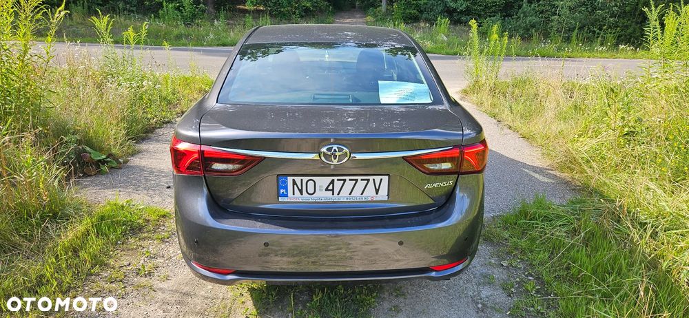 Toyota Avensis - 5