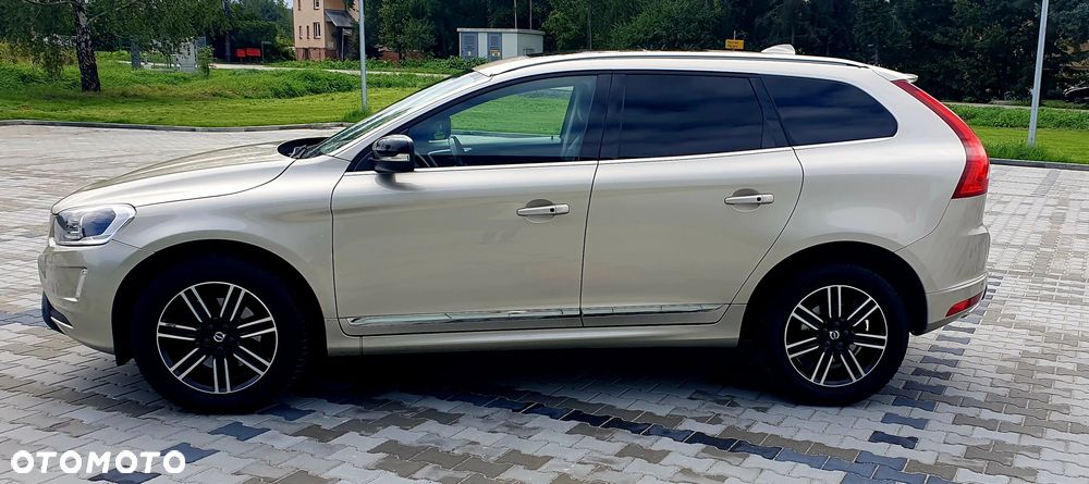 Volvo XC 60 T5 AWD Geartronic Momentum - 2