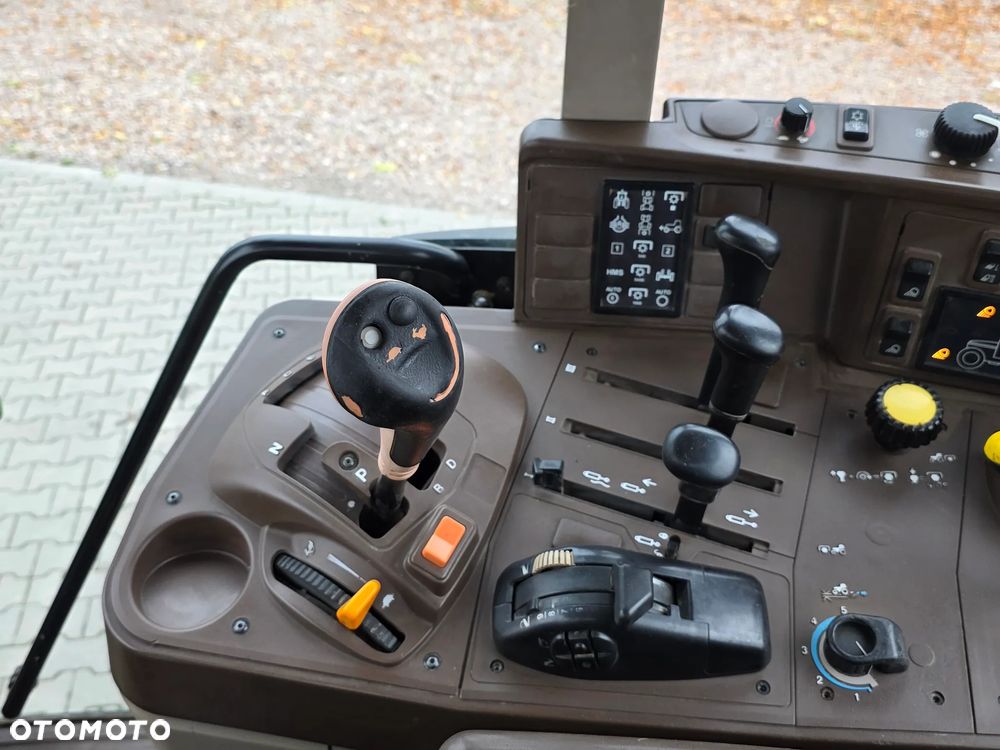 John Deere 6920 - 25