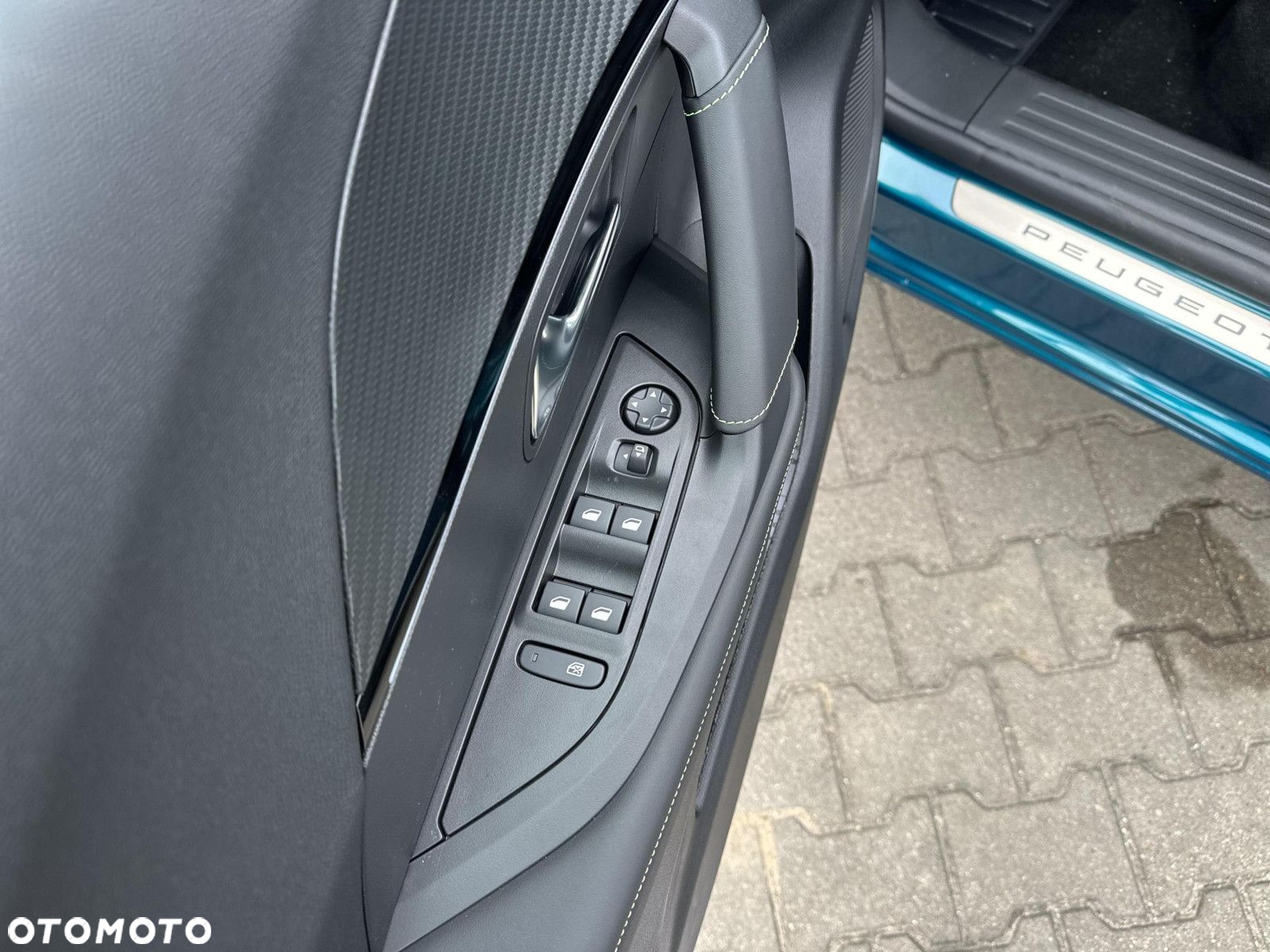 Peugeot 2008 - 14