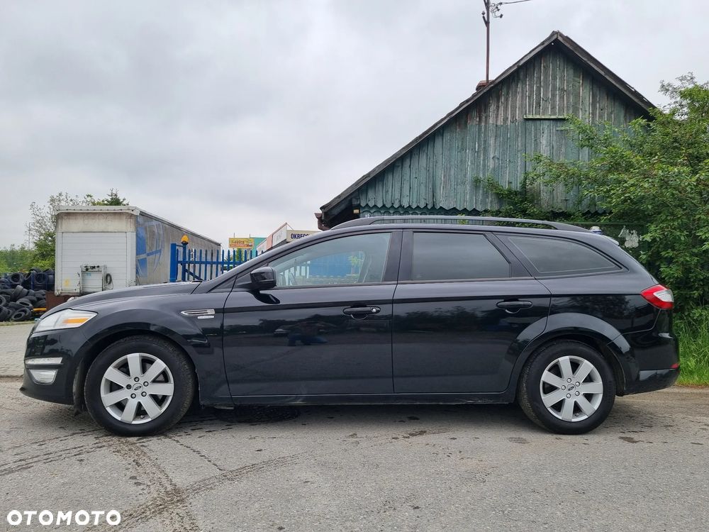 Ford Mondeo SW 1.6 TDCi Champions Edition - 14