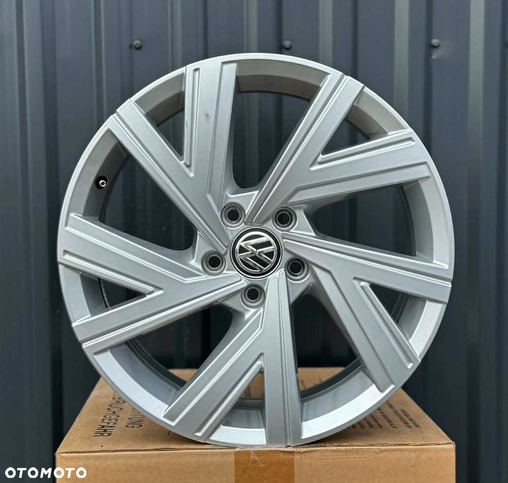 Alufelgi 5x112 r18 VW Golf VIII GTI R VII VI Touran Caddy Audi A3 Skoda 107# - 2