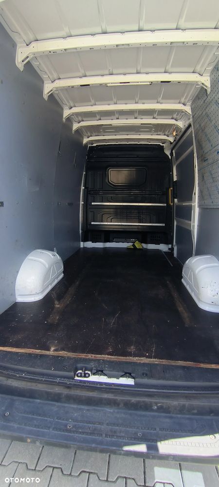 Volkswagen Crafter 35 - 13