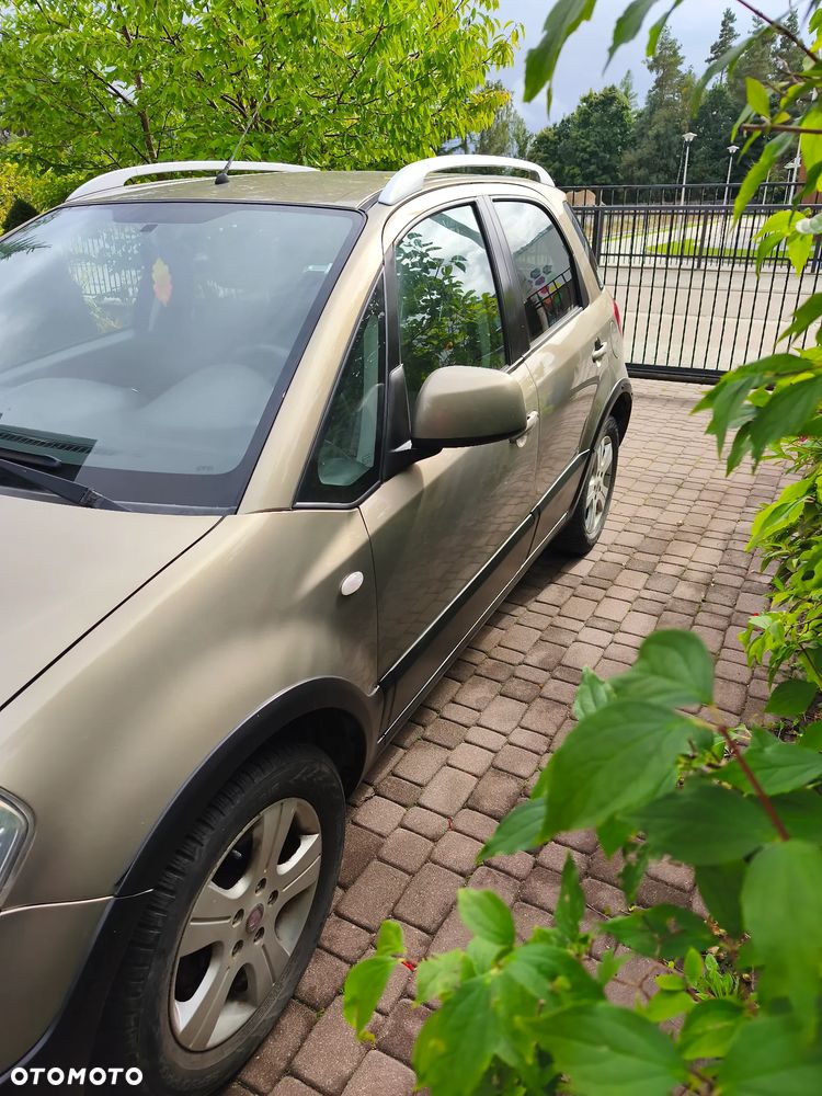 Fiat Sedici 1.9 Multijet DPF 4x4 Dynamic - 13