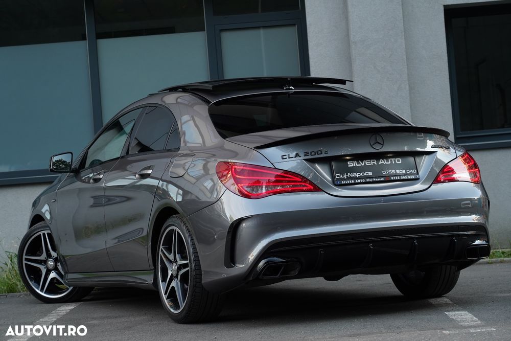 Mercedes-Benz CLA 200 - 35