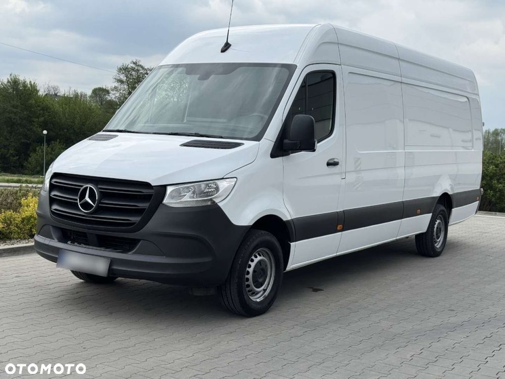 Mercedes-Benz Sprinter - 9