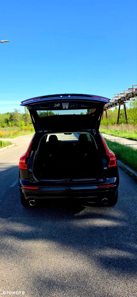 Volvo XC 60 T5 AWD Momentum - 9