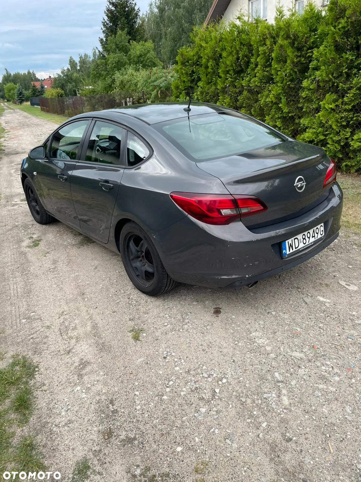 Opel Astra IV 1.4 T Active - 2