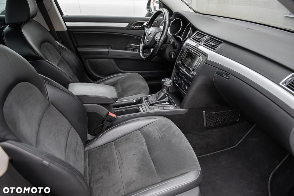 Skoda Superb 3.6 FSI 4x4 Elegance DSG - 30