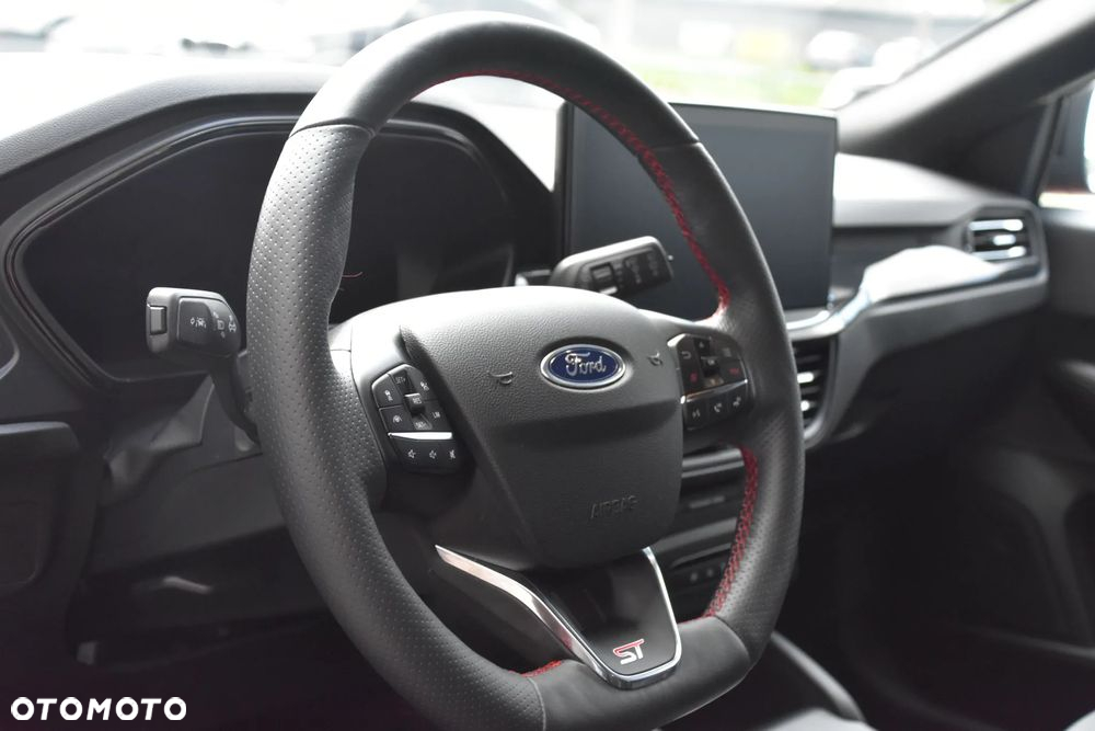 Ford Focus 2.3 EcoBoost ST X - 11
