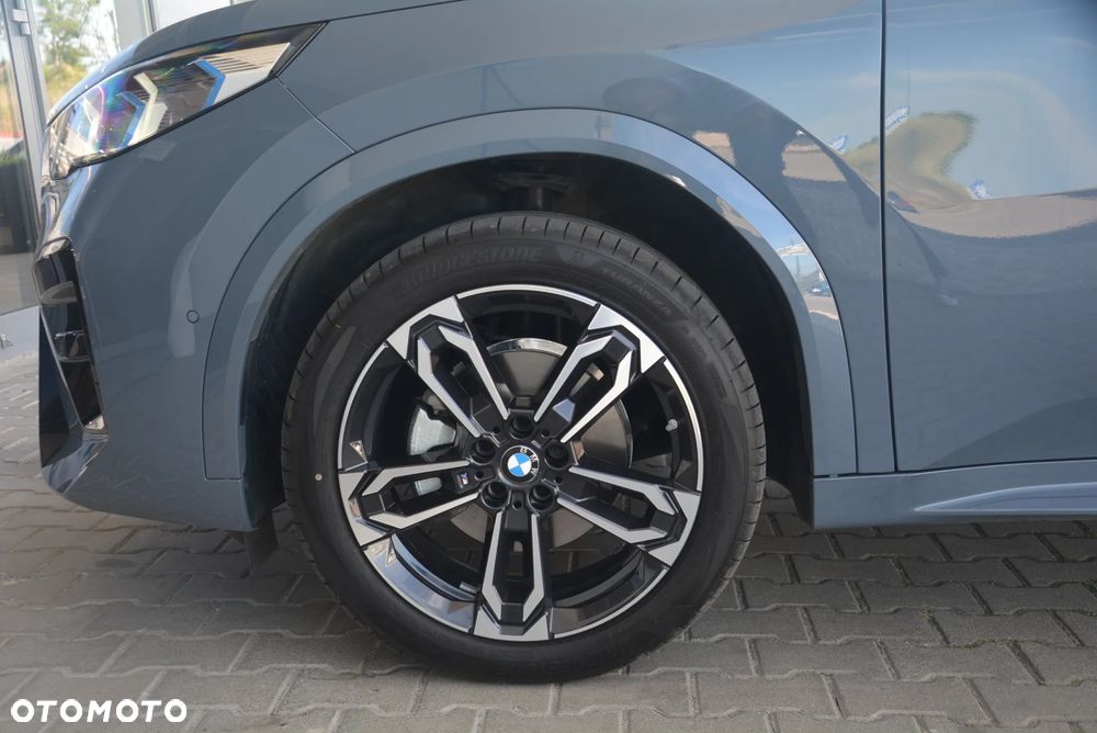 BMW iX2 eDrive20 66.5kWh M Sport - 5
