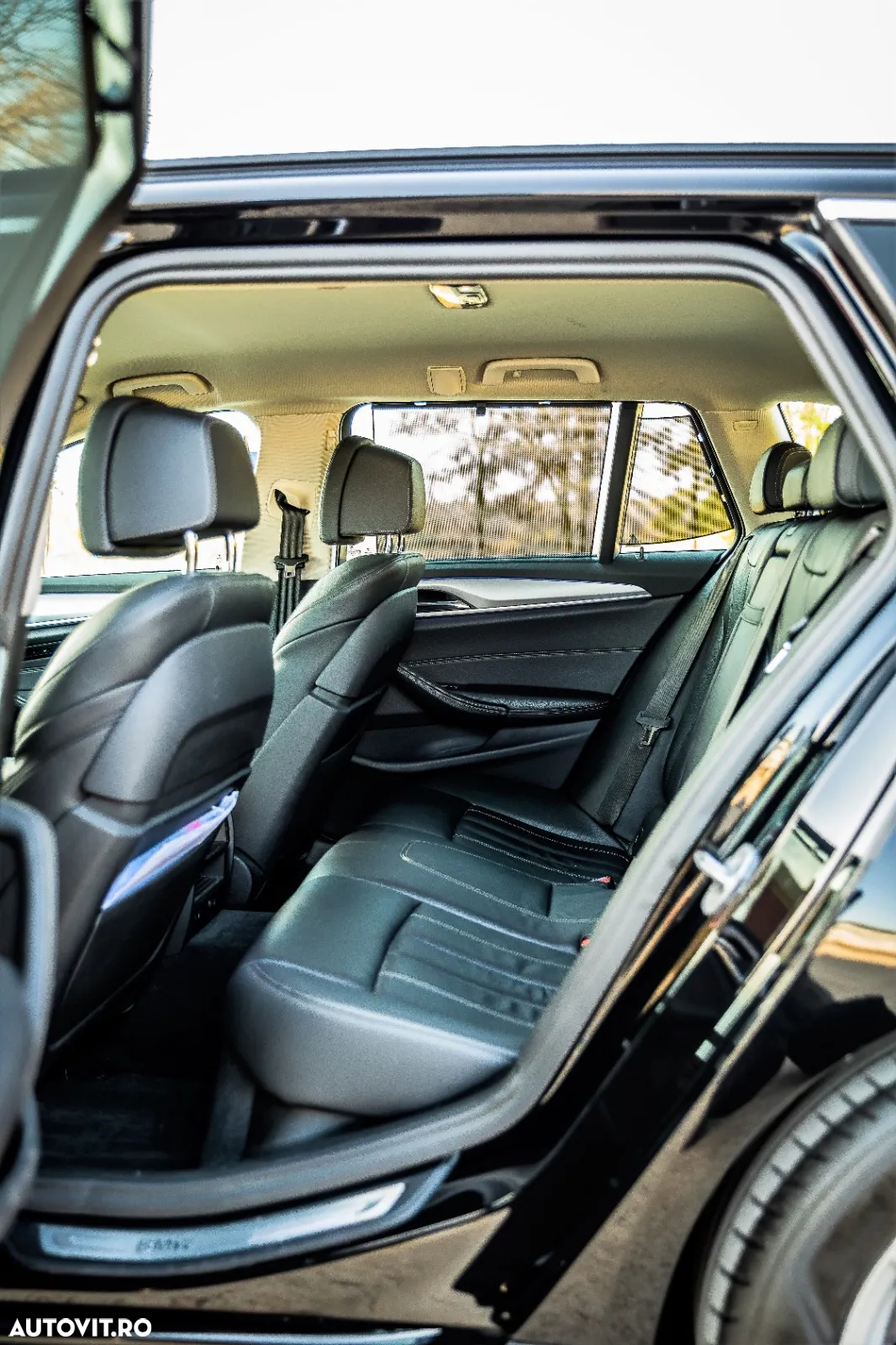 BMW Seria 5 520d Touring Aut. Luxury Line - 22