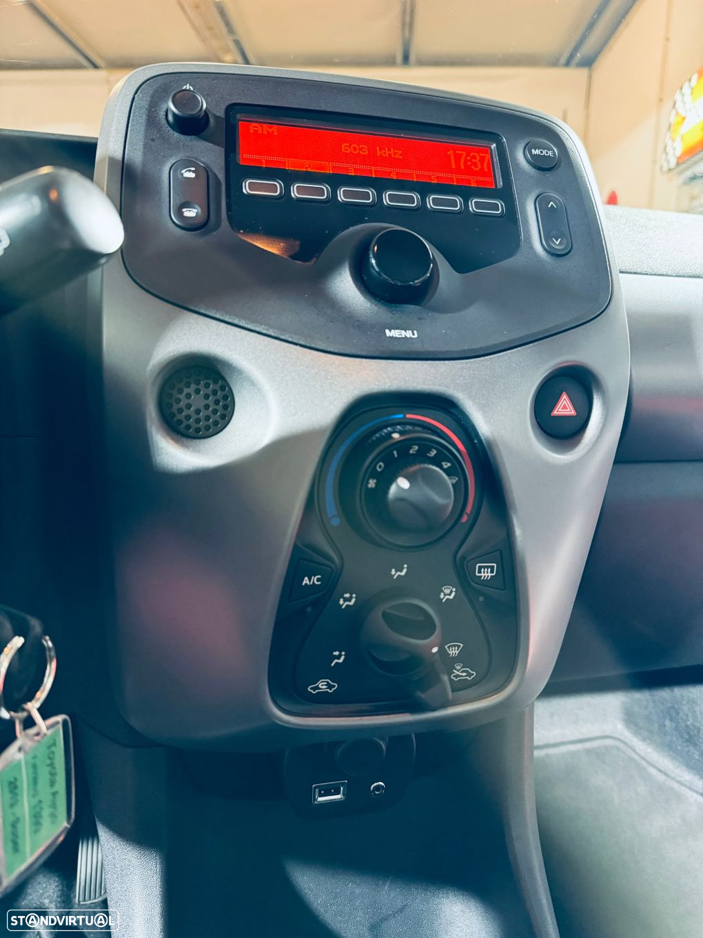 Toyota Aygo 1.0 X-Play Plus - 19