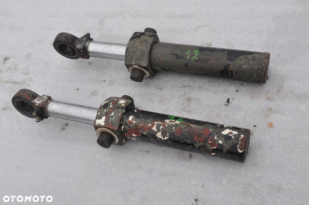 SIŁOWNIK HYDRAULICZNY DŁ. 36 CM - 2