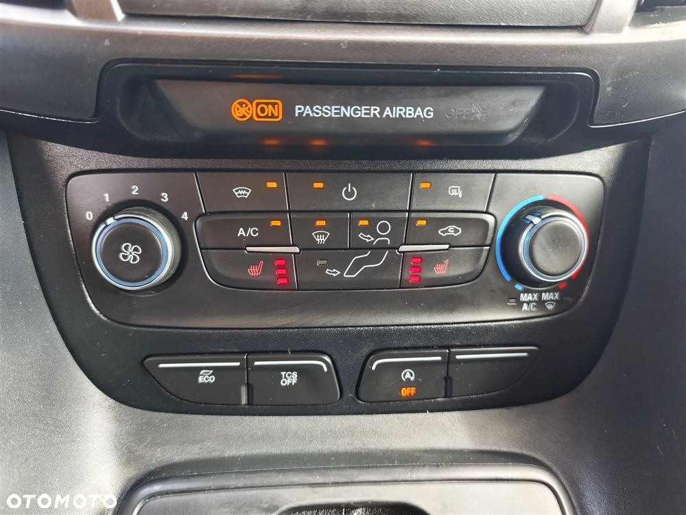 Ford Transit Connect - 24
