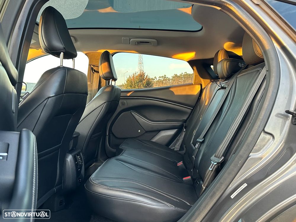 Ford Mustang Mach-E Premium - 11