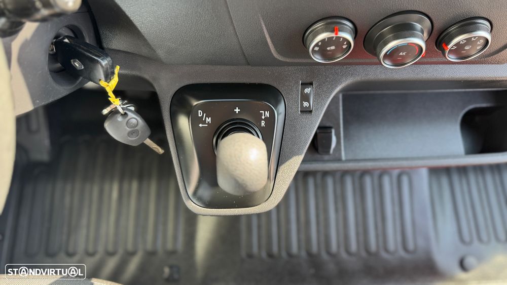 Renault Master 2.3 dCi L2 H2 Cx Automática - 29