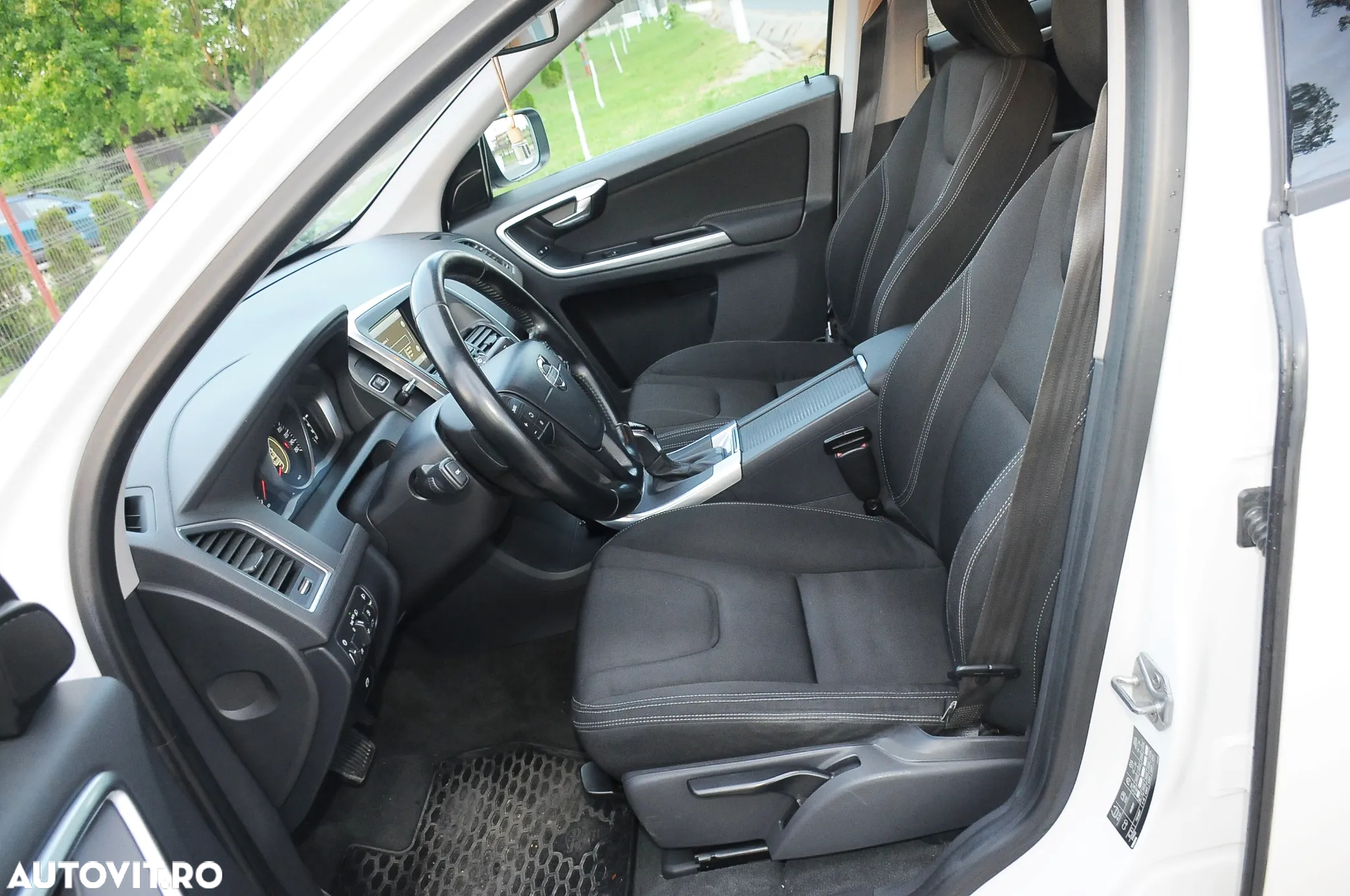 Volvo XC 60 D3 Kinetic - 5