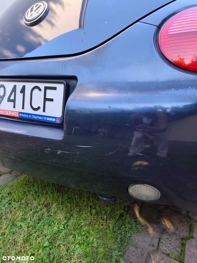 Volkswagen New Beetle - 4