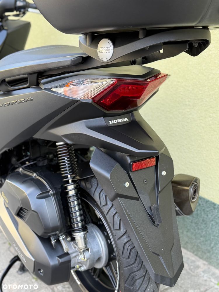 Honda NSS - 22