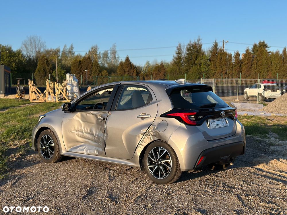 Toyota Yaris - 13