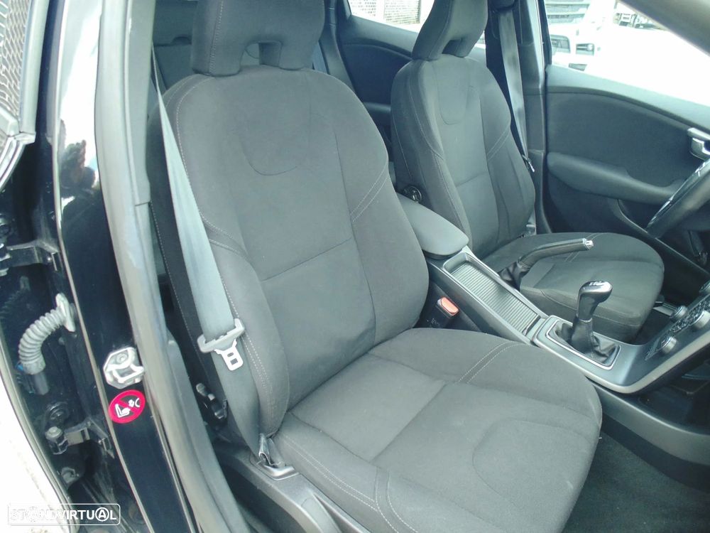 Volvo V40 1.6 D2 Kinetic Eco - 19