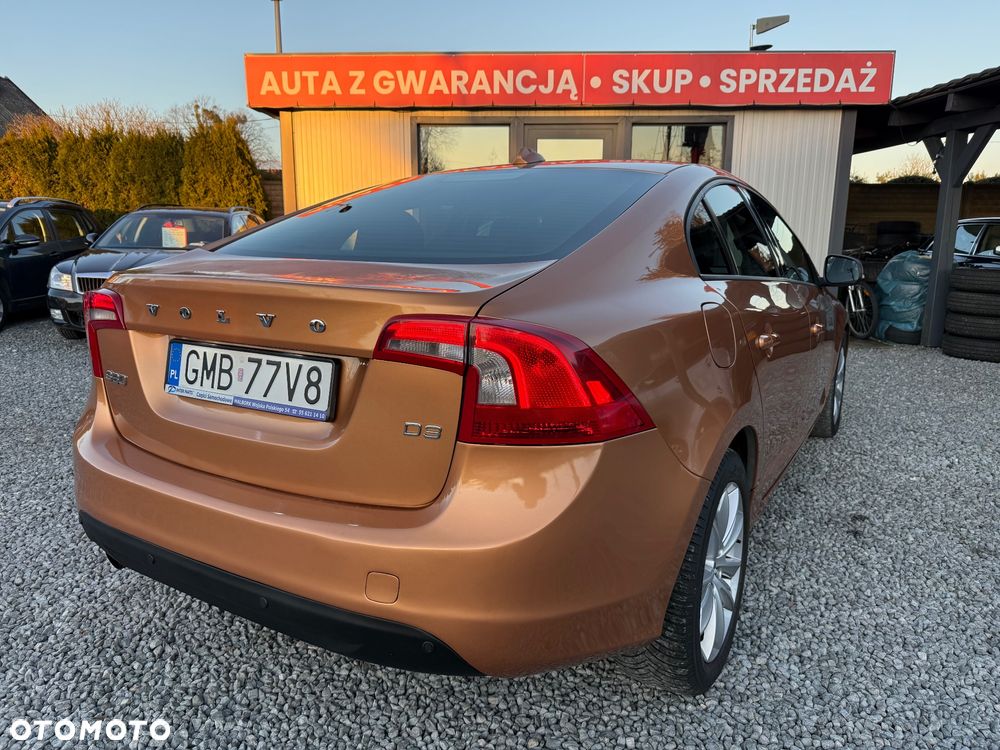 Volvo S60 D3 Geartronic R-Design - 21