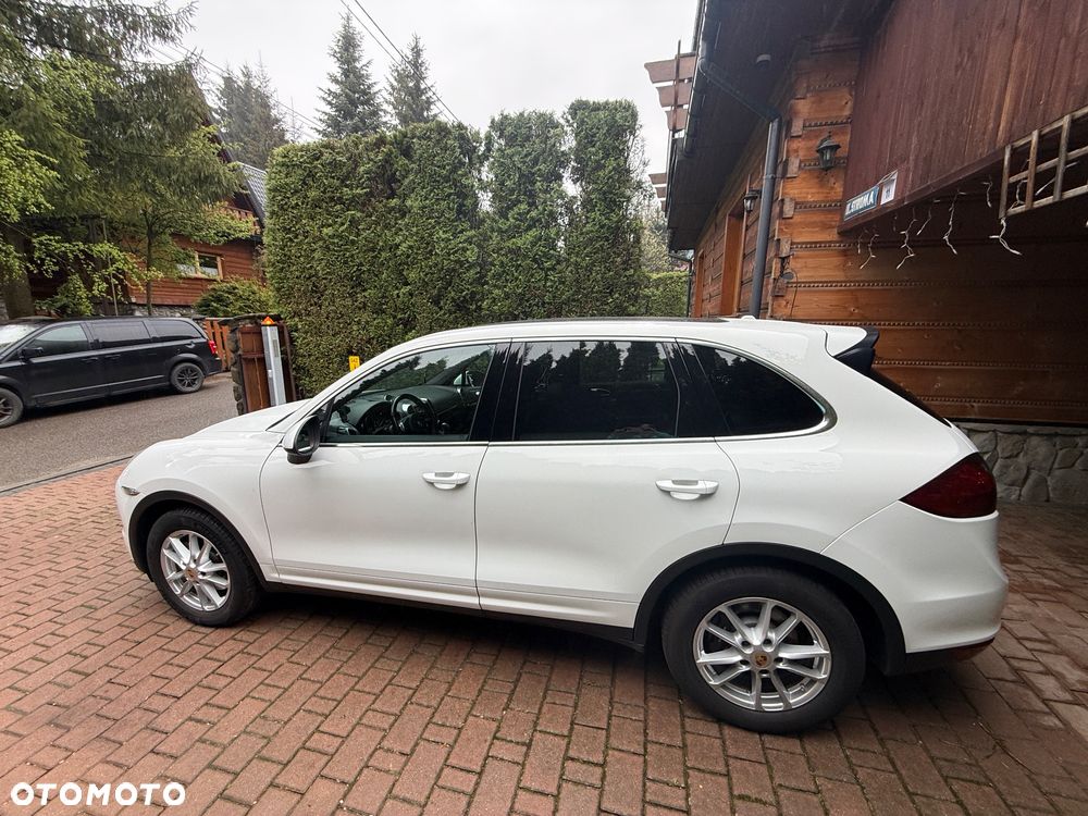 Porsche Cayenne - 7