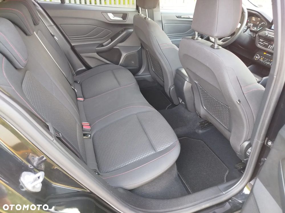 Ford Focus 2.0 EcoBlue ST-Line - 17