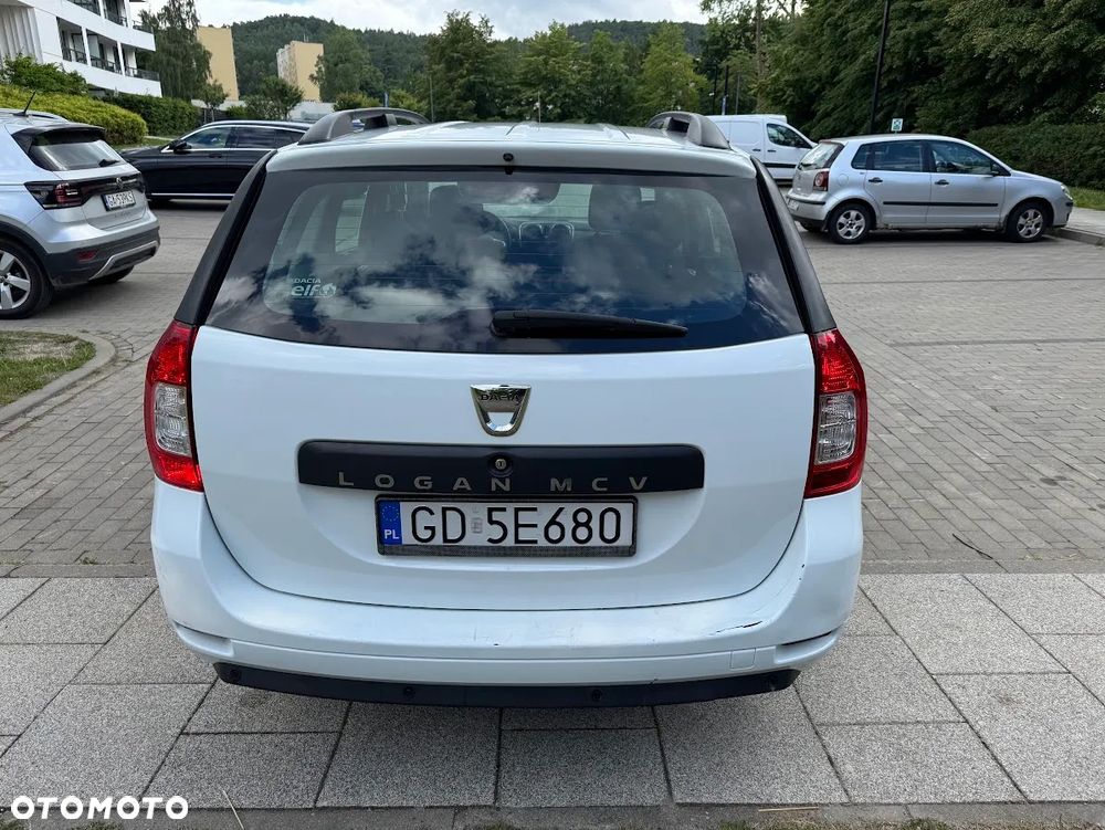 Dacia Logan 1.2 16V Laureate - 6