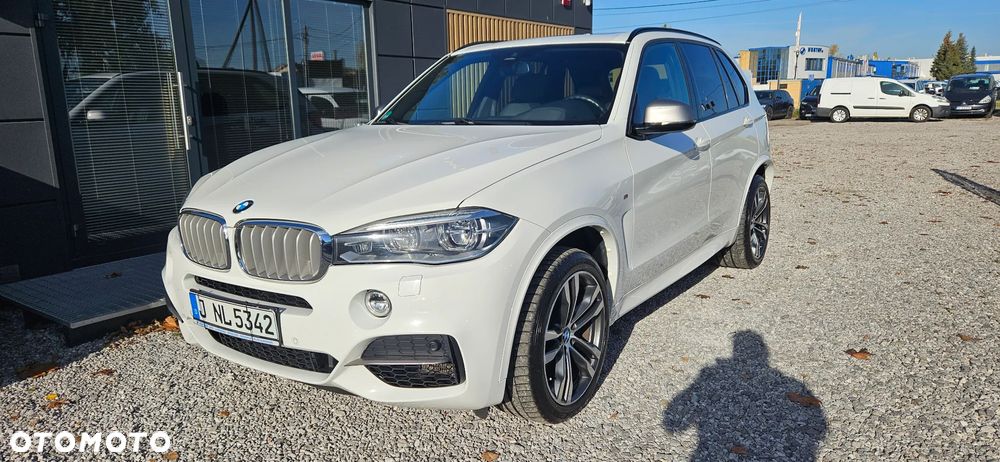 BMW X5 M M50d Sport-Aut - 2
