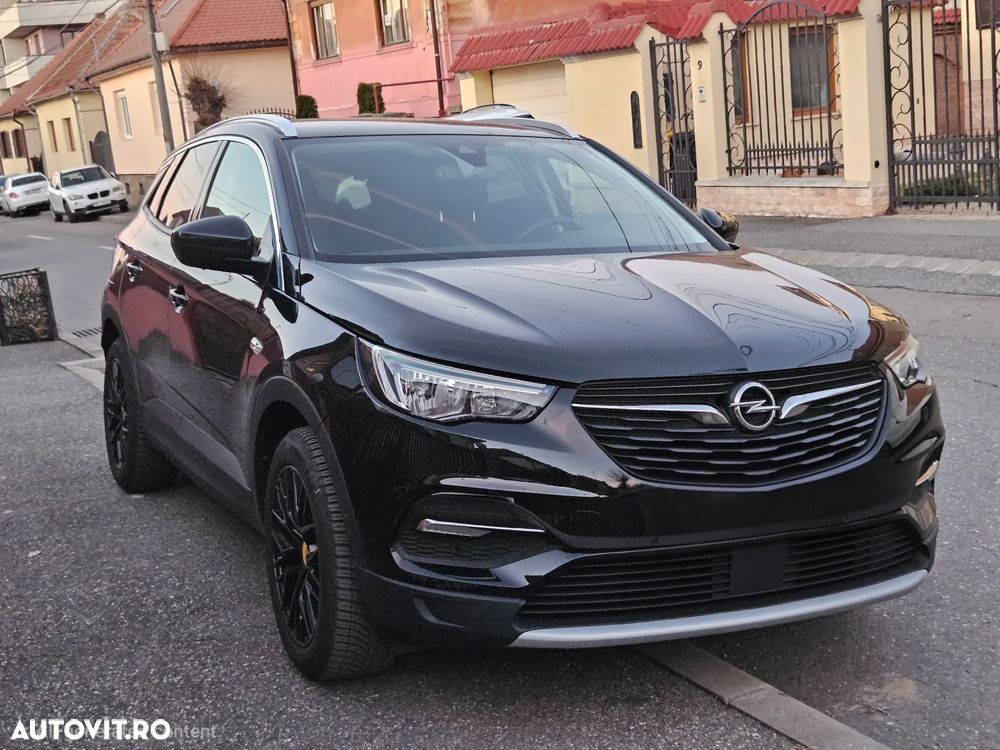 Opel Grandland X 1.2 Start/Stop Automatik Business Elegance - 2