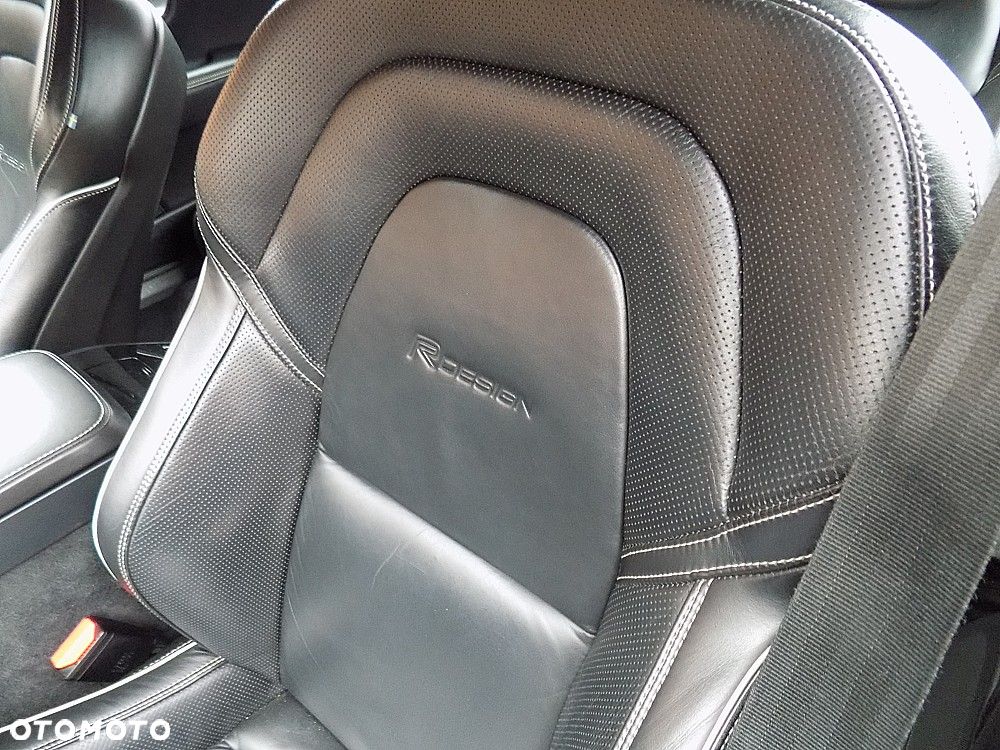 Volvo V90 T8 AWD Plug-In Hybrid R-Design - 13