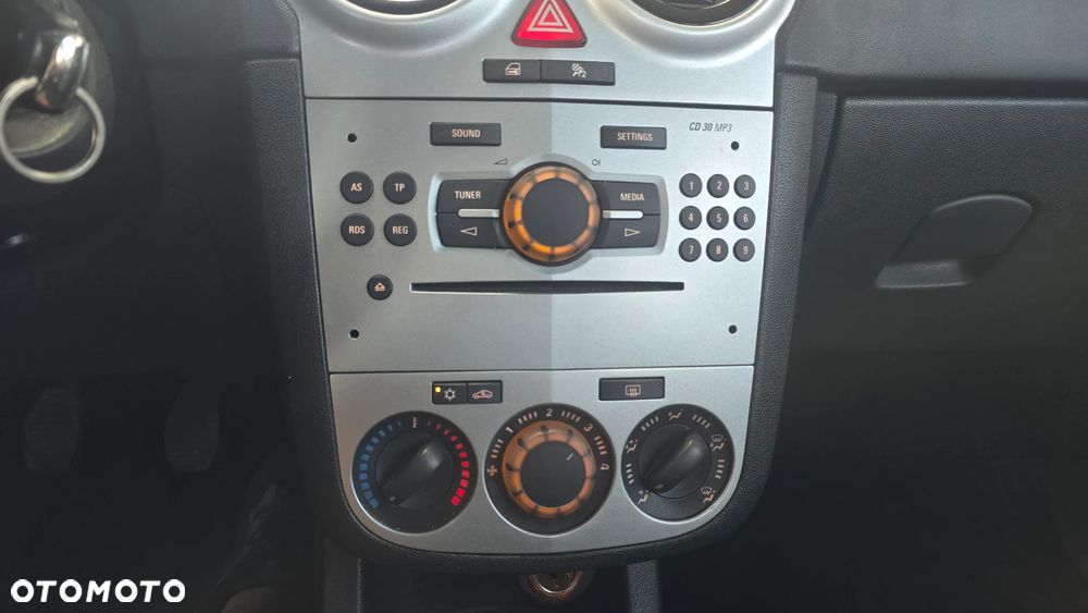 Opel Corsa 1.2 16V Enjoy - 39