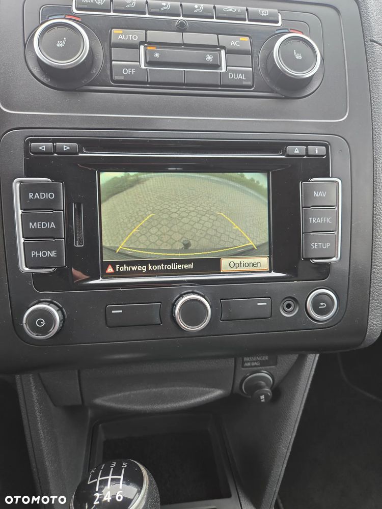 Volkswagen Caddy 2011