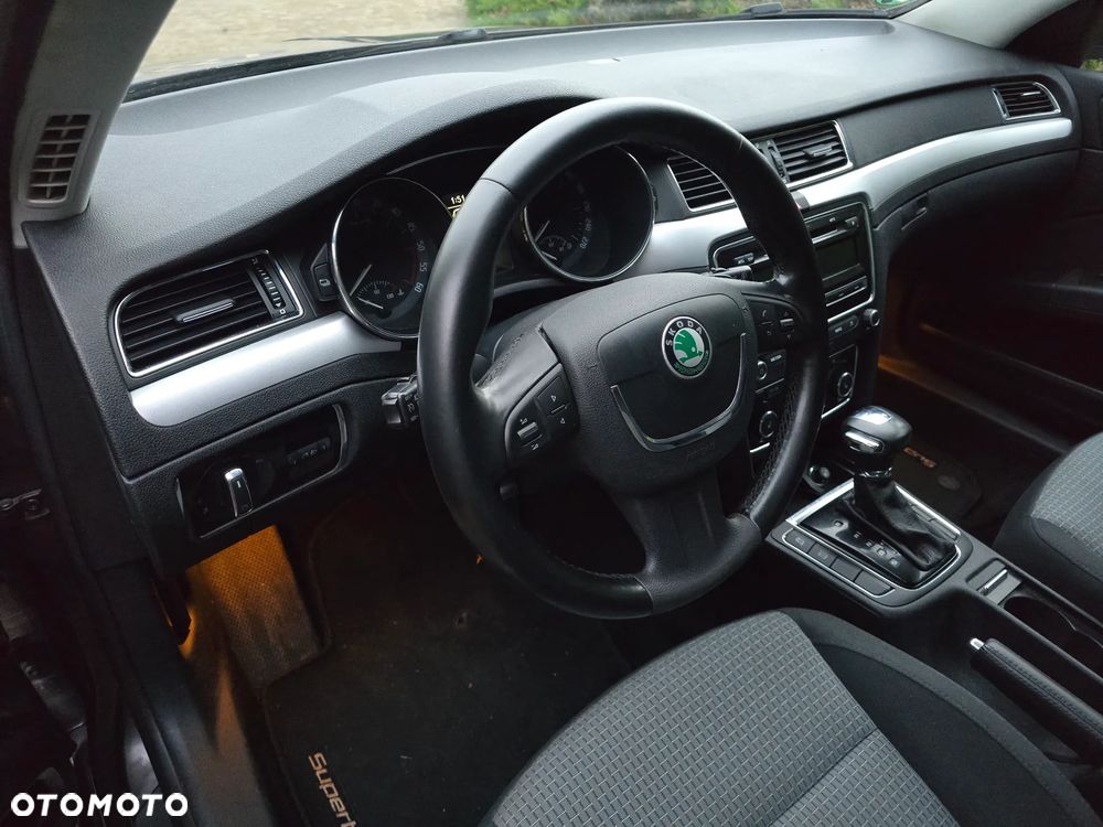 Skoda Superb 2.0 TDI DSG Exclusive - 15