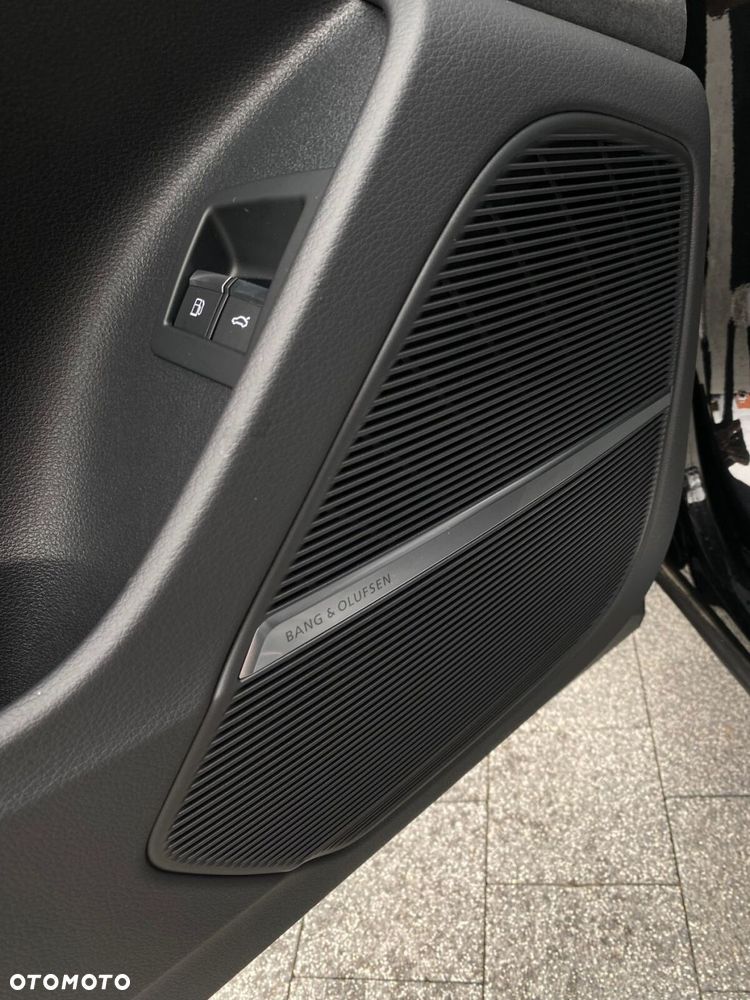 Audi Q8 - 11