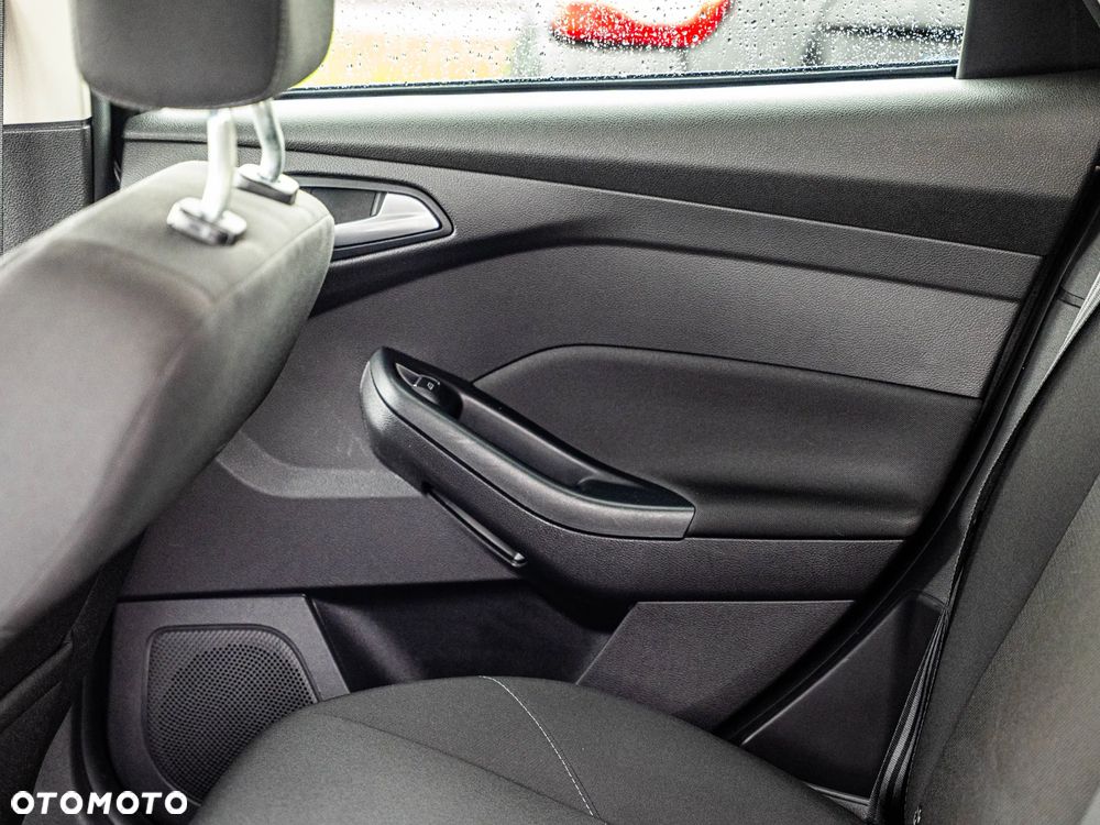 Ford Focus - 21