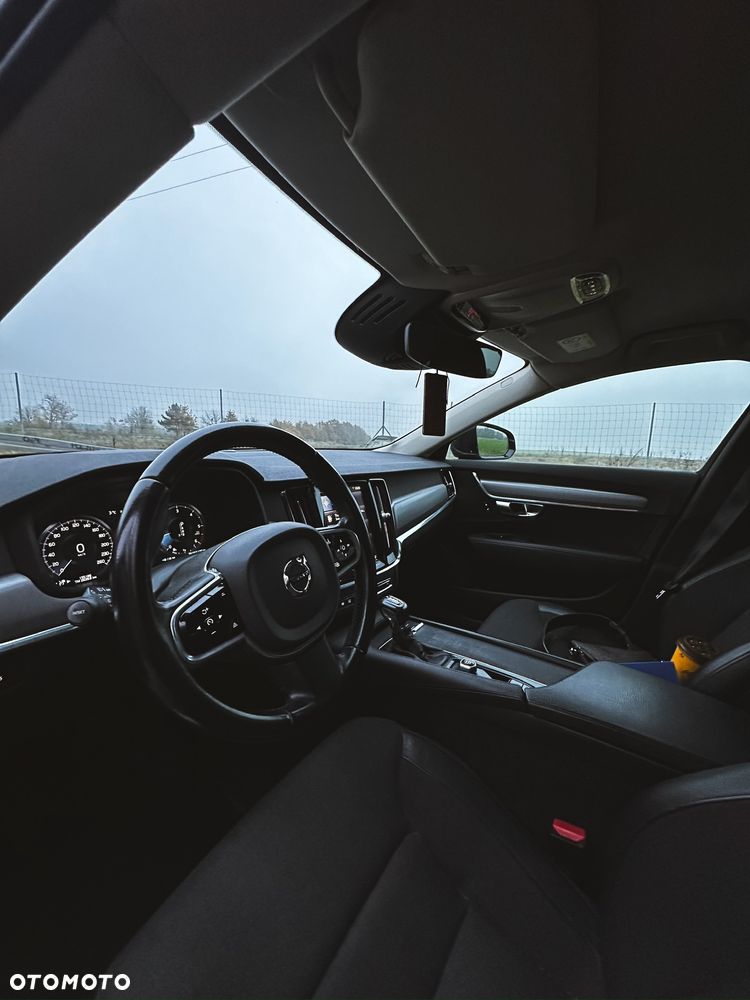 Volvo S90 - 10