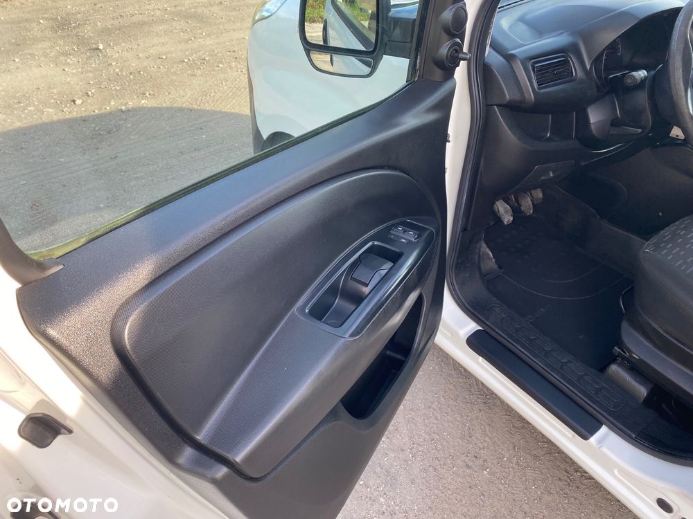 Opel Combo - 11