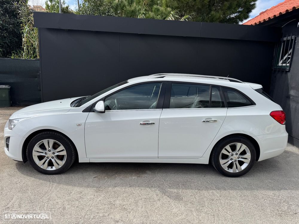 Chevrolet Cruze SW - 8