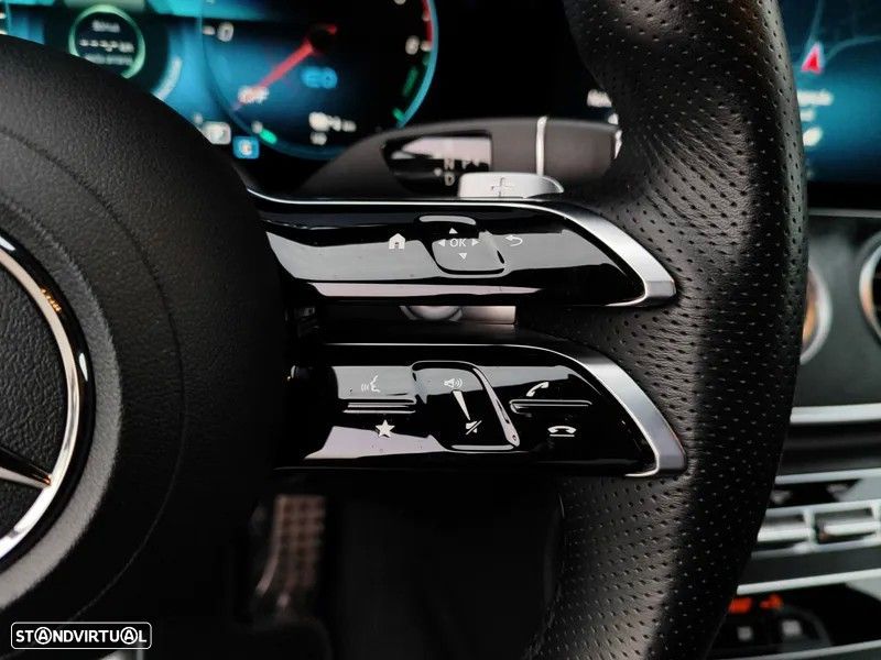 Mercedes-Benz E 300 de AMG Line - 16