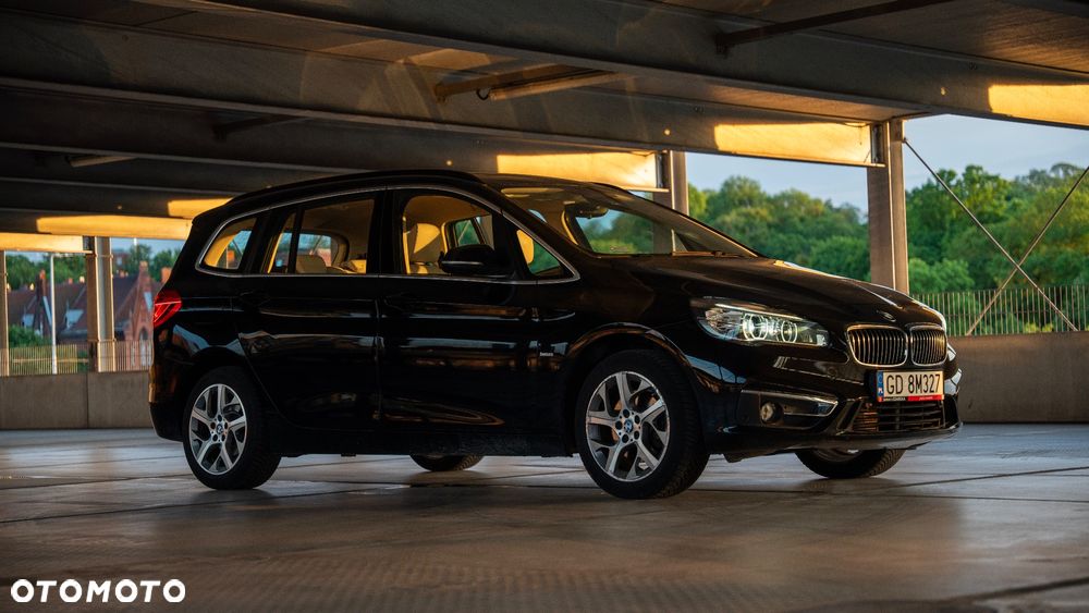 BMW Seria 2 218d Luxury Line sport - 14