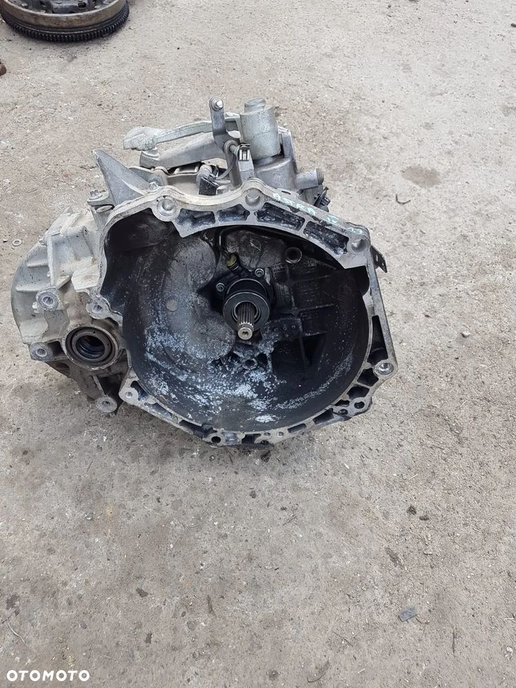 Skrzynia biegów ASTRA IV  1.7 CDTI - 1