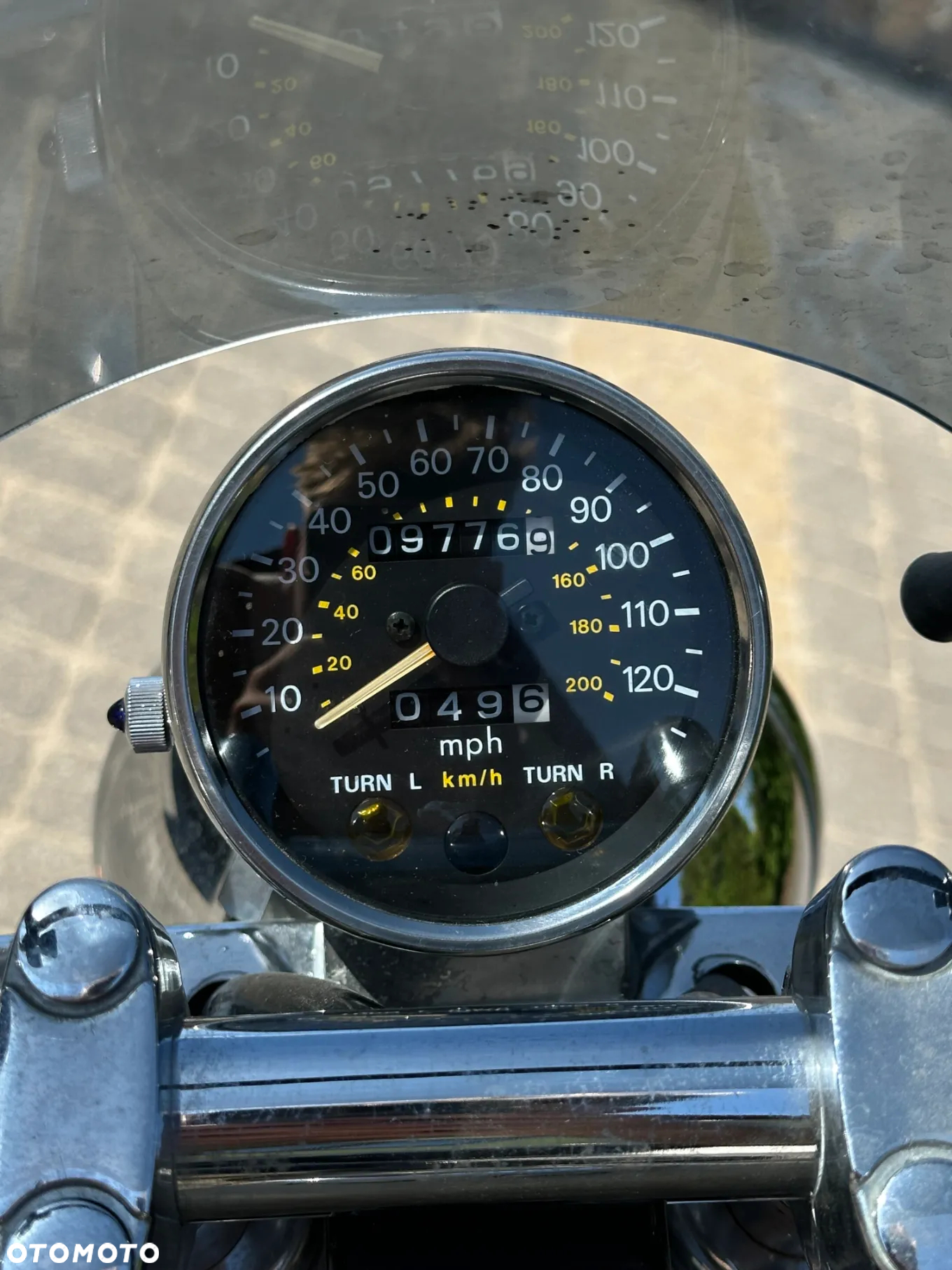 Suzuki Intruder - 3