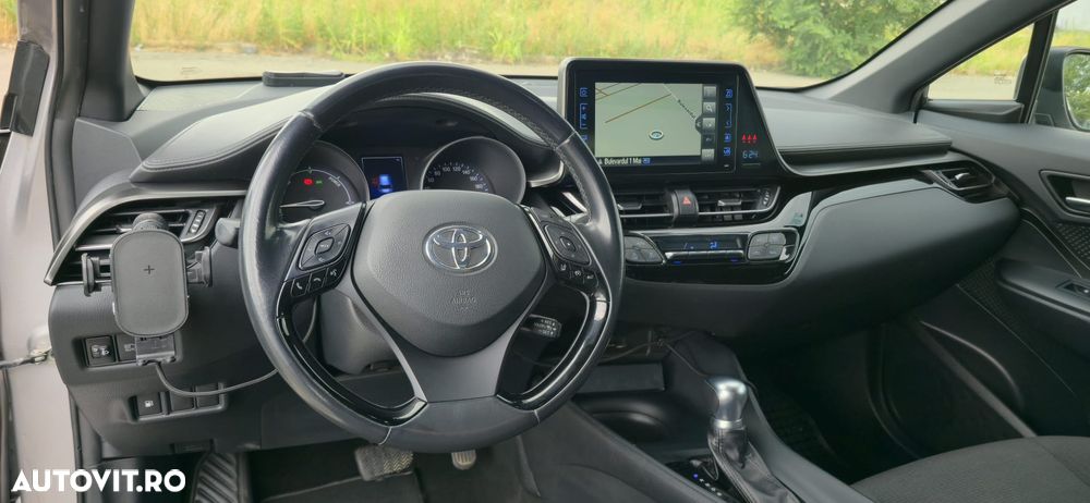 Toyota C-HR Business-Edition - 7
