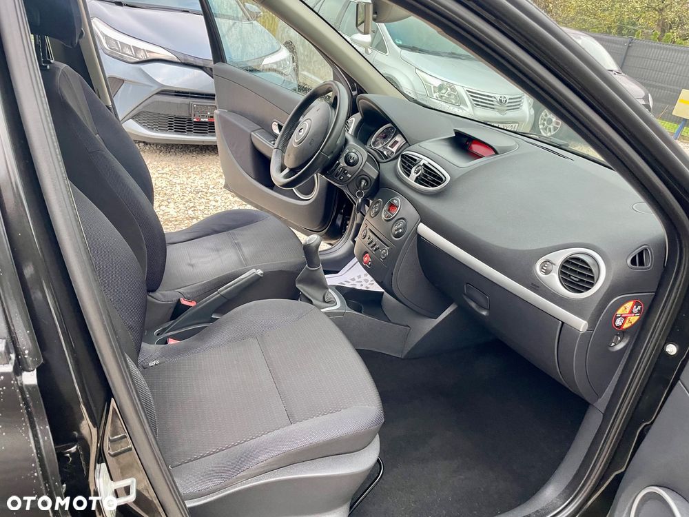 Renault Clio 1.2 16V 75 Dynamique - 32