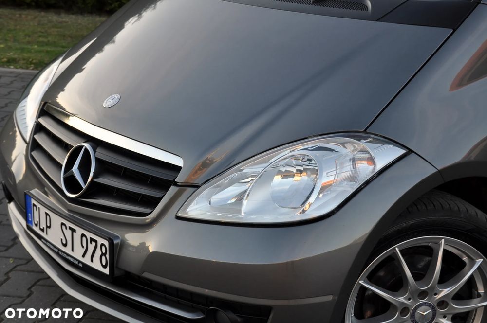 Mercedes-Benz Klasa A 160 BlueEFFICIENCY Elegance Special Edition - 14