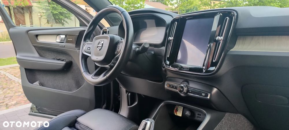 Volvo XC 40 D4 AWD Geartronic Inscription - 8